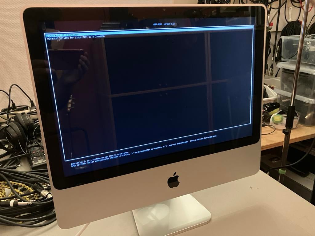 Apple iMac met Linux Mint - 21,5 inch, Ophalen, Gebruikt, IMac, Onbekend