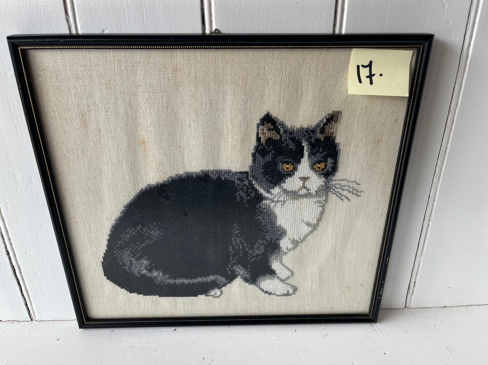 Handgemaakt borduurwerk kruissteek nr 17 zwart - witte kat, Ophalen of Verzenden, Minder dan 50 cm, Schilderij