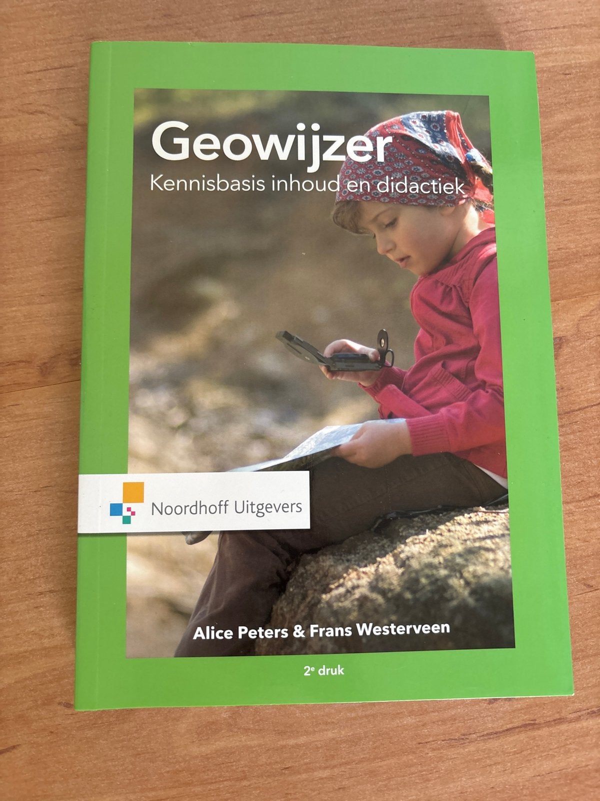 Alice Peters - Geowijzer, Sociale wetenschap, Ophalen of Verzenden, Zo goed als nieuw, Alice Peters; Frans Westerveen