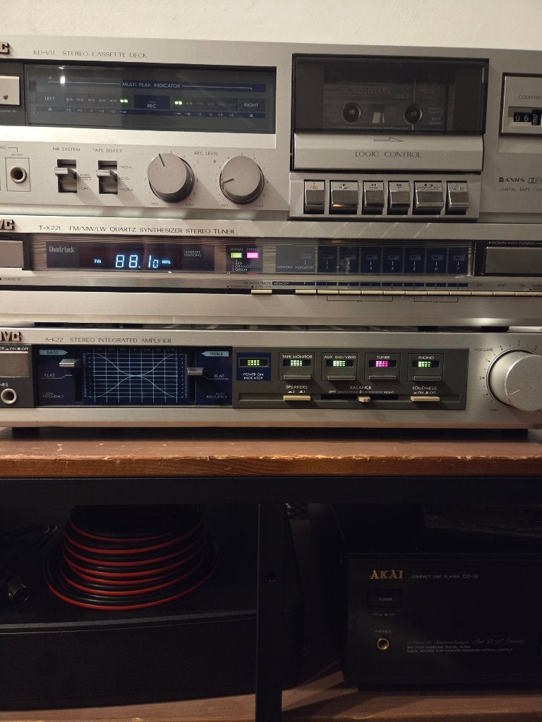JVC stereo set met luidsprekers, JVC, Losse componenten, Zo goed als nieuw, Ophalen