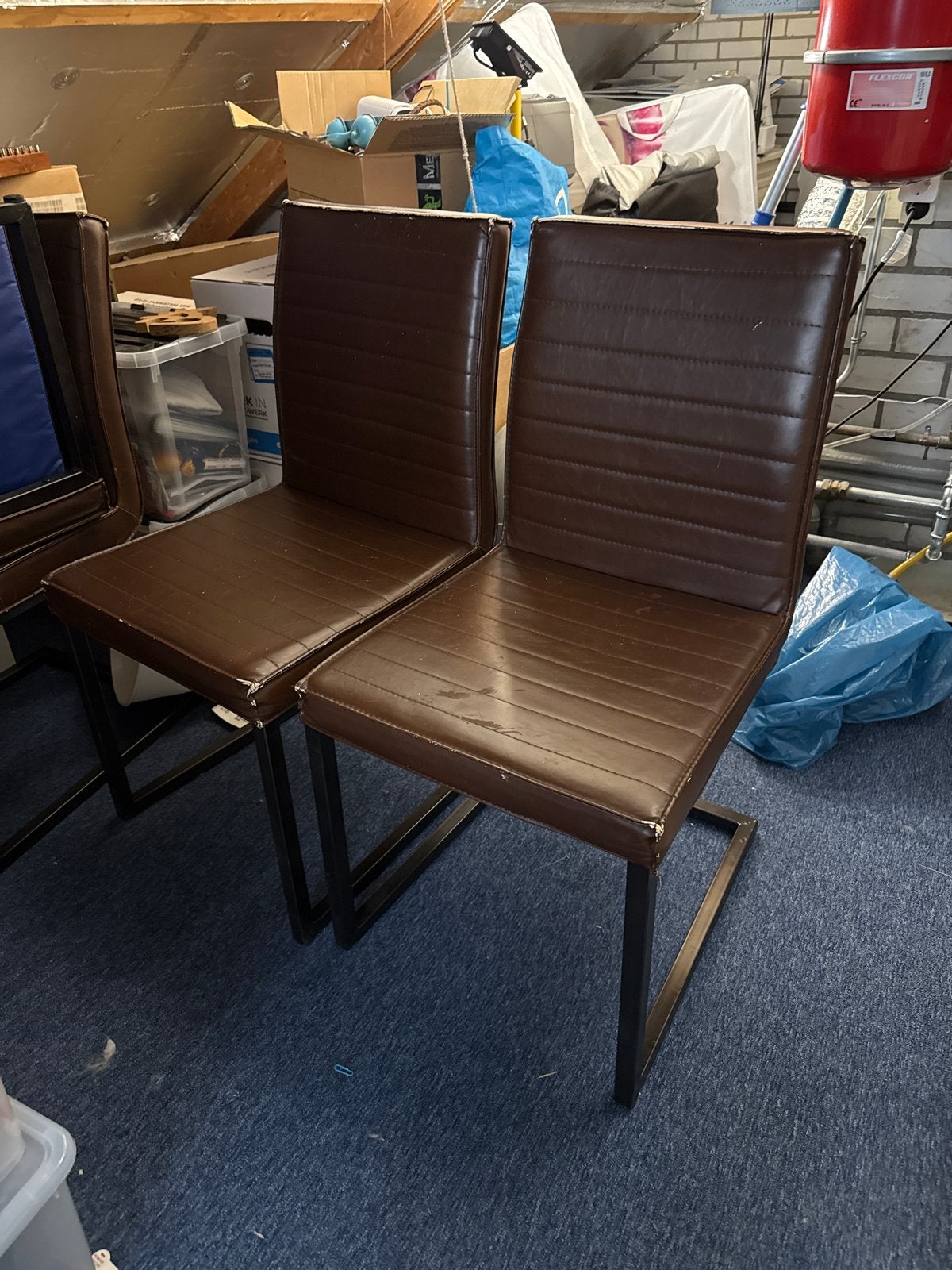 6 zeer stevige stalen stoelen met bruine bekleding, Huis en Inrichting, Stoelen, Ophalen, Gebruikt, Bruin, Metaal