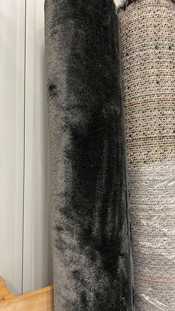 Allerlaatste laagpolige velvet antraciet/zwarte vloerkleed, Zwart, Ophalen of Verzenden, 200 cm of meer, Rechthoekig