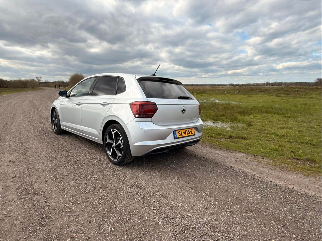 Volkswagen Polo 1.0 TSI Highline 115pk | 2018 | 82.000 km, 1055 kg, 49 €/maand, Origineel Nederlands, Handgeschakeld