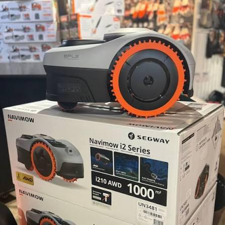 Robot maaier - grasmaaier - robotmaaier, Tuin en Terras, Robotmaaiers, Zo goed als nieuw, Minder dan 20 cm, Ophalen of Verzenden