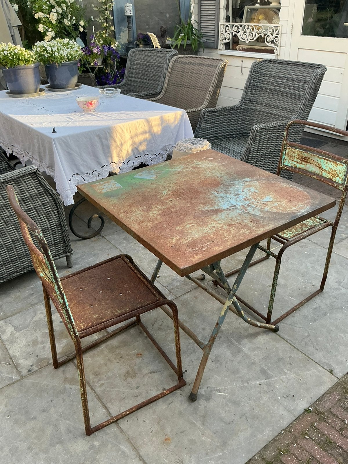 Oude  Franse ijzeren tuintafel, Ophalen