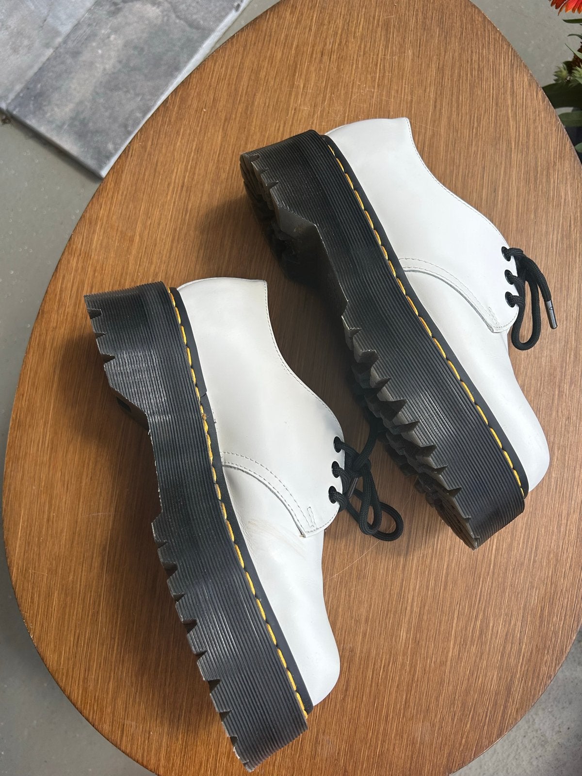 Maat 39 witte Dr. Martens 1461 Quad schoen, Kleding | Dames, Schoenen met lage hakken, Wit, Ophalen of Verzenden, Zo goed als nieuw