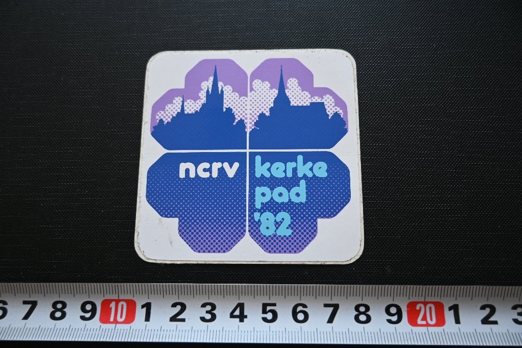 sticker omroep NCRV kerkepad 1982, Ophalen, Zo goed als nieuw