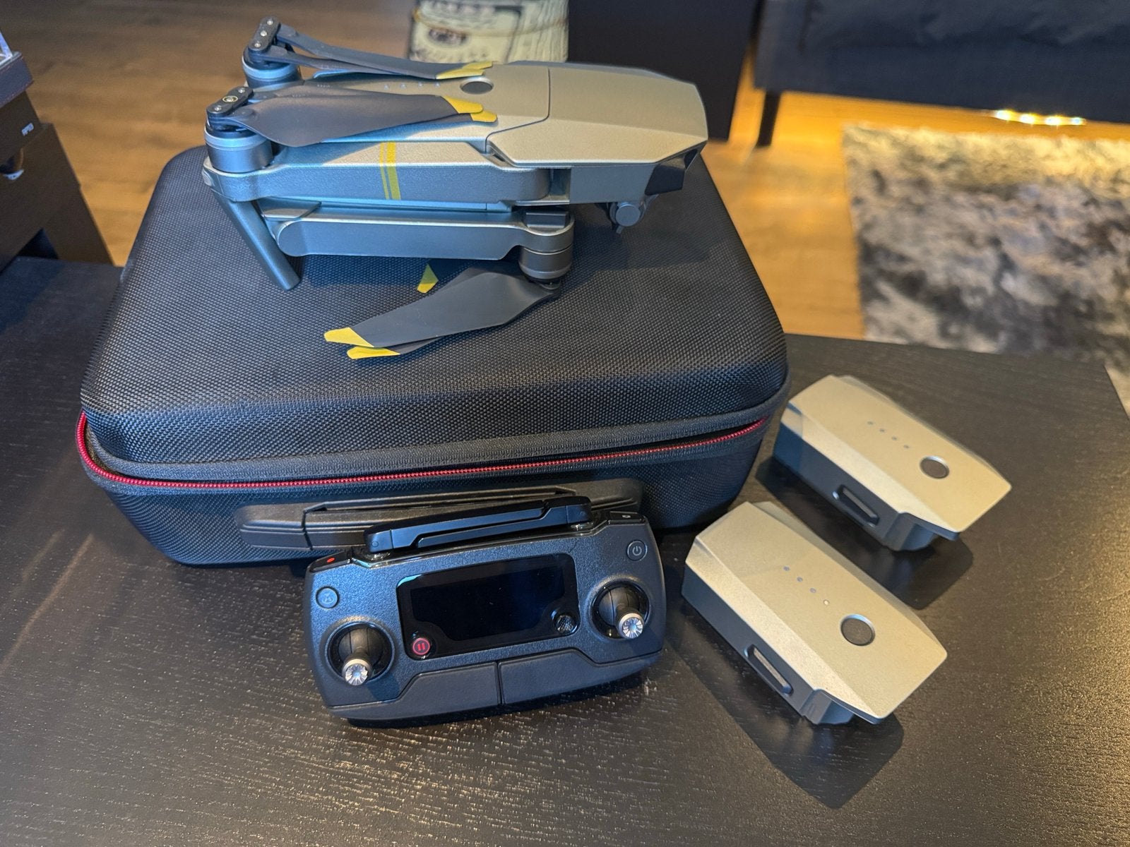 DJI Mavic Pro Platinum Met fly more combo, Ophalen of Verzenden, Zo goed als nieuw