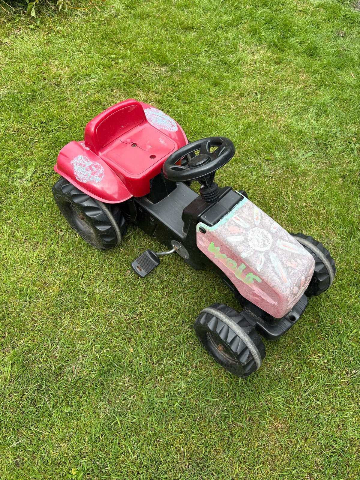 Rode traptractor voor kinderen, Kinderen en Baby's, Speelgoed | Buiten | Voertuigen en Loopfietsen, Ophalen, Gebruikt, Trapvoertuig