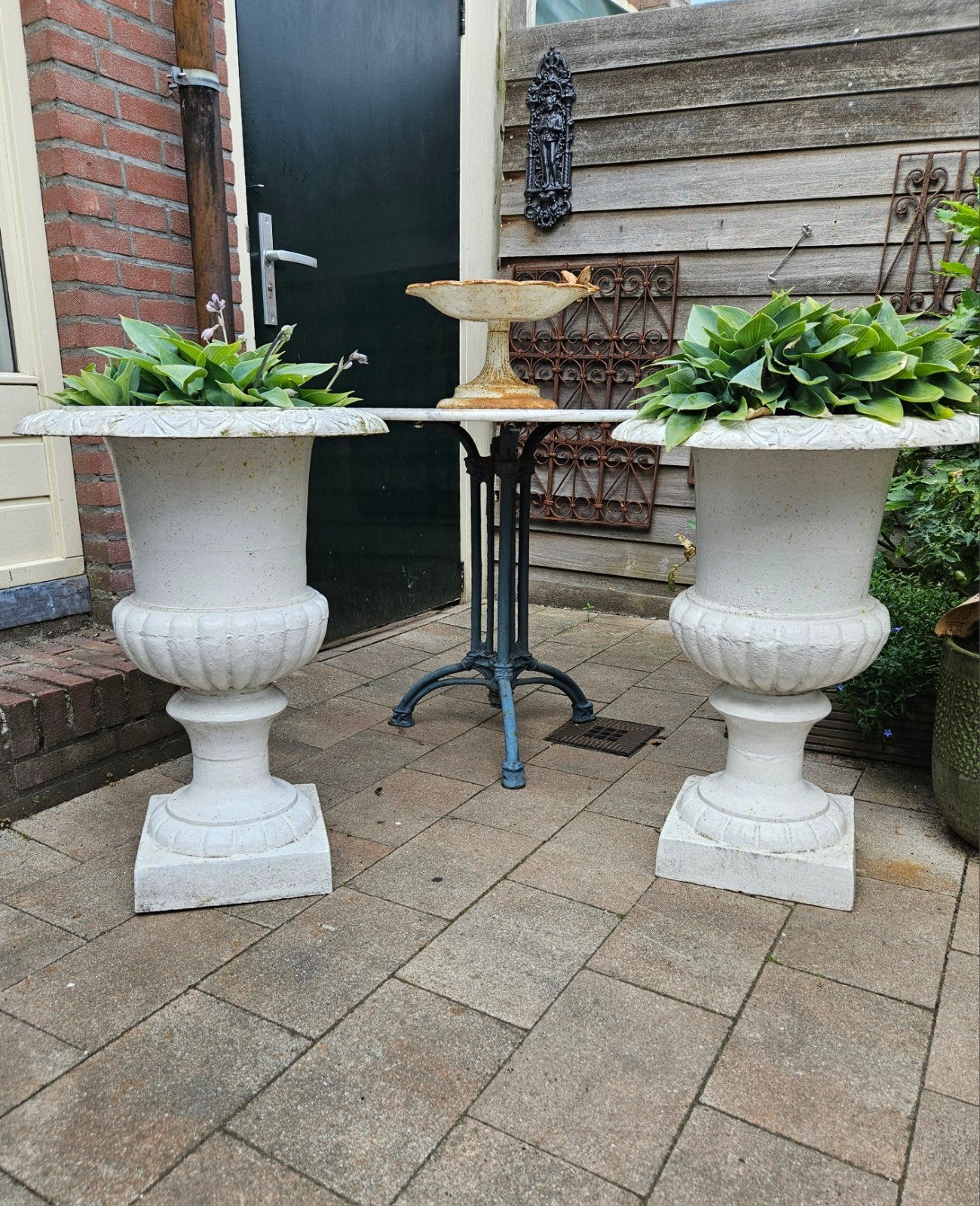 Mooie XXL set gietijzeren tuinvazen 73cm hoog, Gebruikt, Minder dan 60 cm, Rond, Ophalen of Verzenden