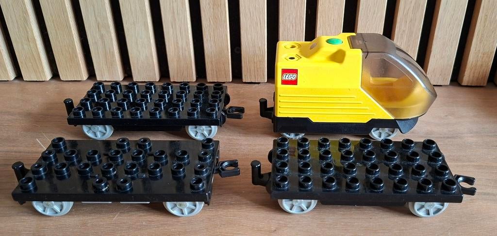 Duplo Intelli locomotief en 3 x treinbasis, Kinderen en Baby's, Speelgoed | Duplo en Lego, Ophalen of Verzenden, Gebruikt, Duplo