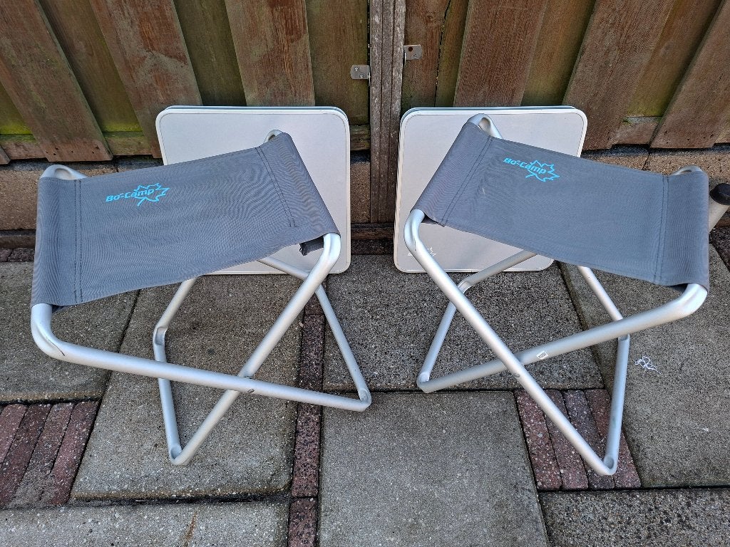 ✅ 2 stuks - Bo-camp inklapbare KRUKJES incl. OPLEGBLAD, Ophalen of Verzenden, Zo goed als nieuw, Campingtafel