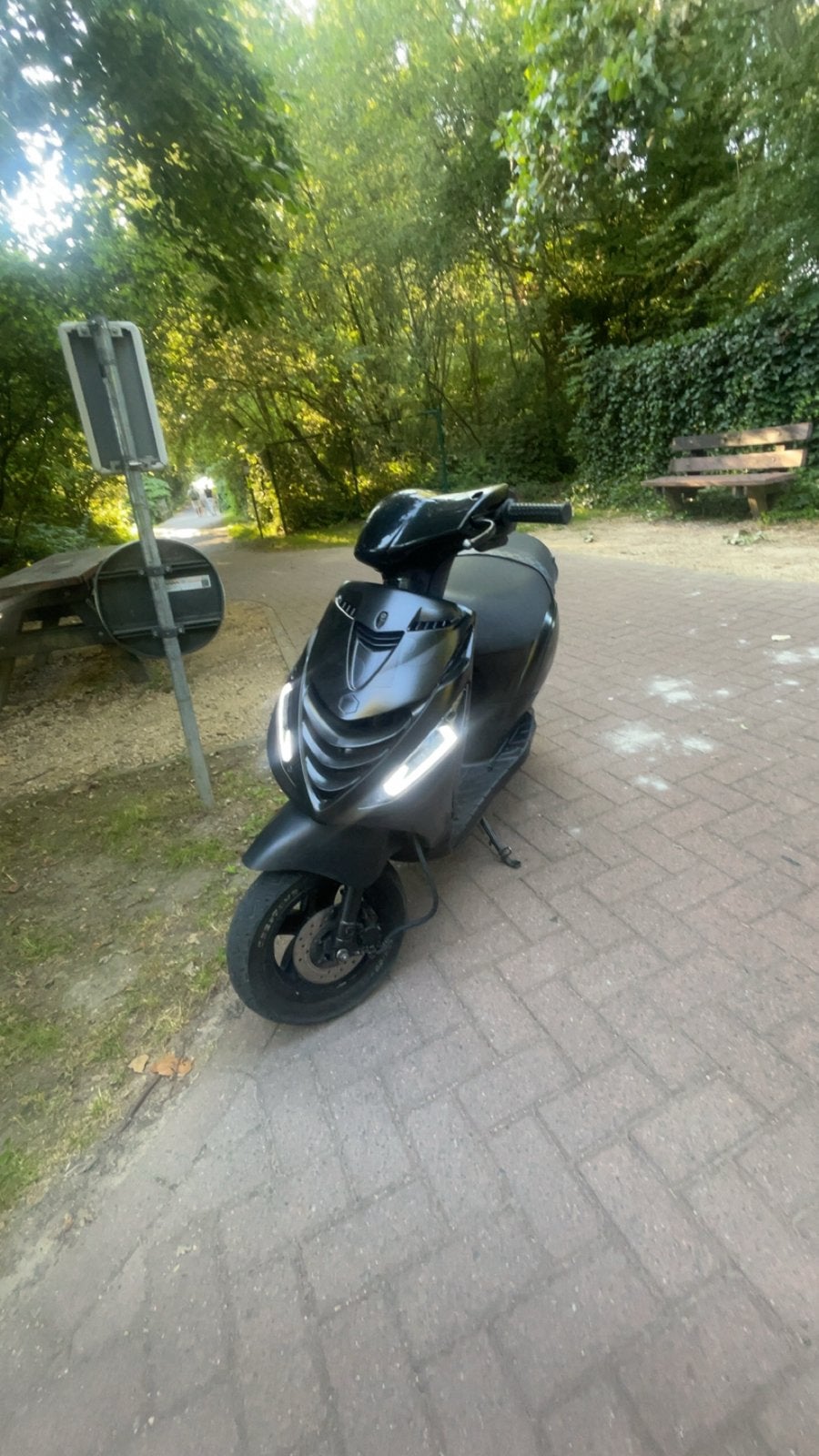 Piaggio Zip A-klasse België -, Fietsen en Brommers, Scooters | Piaggio, Gebruikt, Zip, Maximaal 25 km/u, Benzine, Ophalen