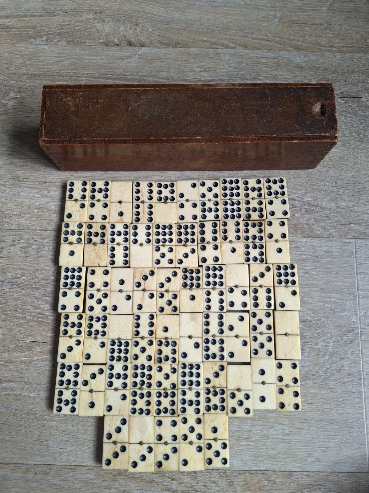 antieke domino Ebbenhout en been - 45 stenen, Huis en Inrichting, Ophalen of Verzenden