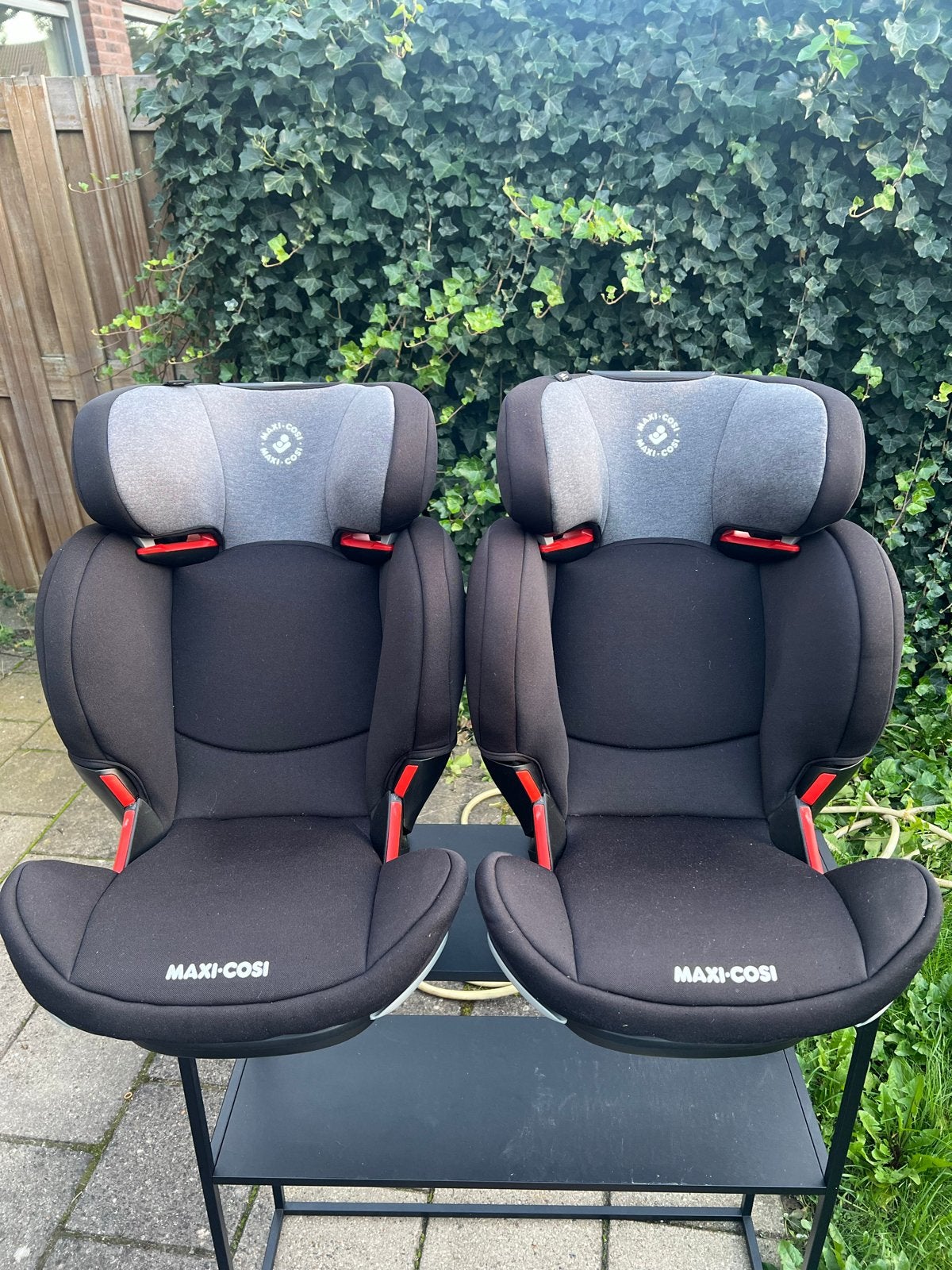 2x Maxi-Cosi kinderstoel - Comfortabel en Veilig, Verstelbare rugleuning, Ophalen of Verzenden, 9 t/m 36 kg, Maxi-Cosi