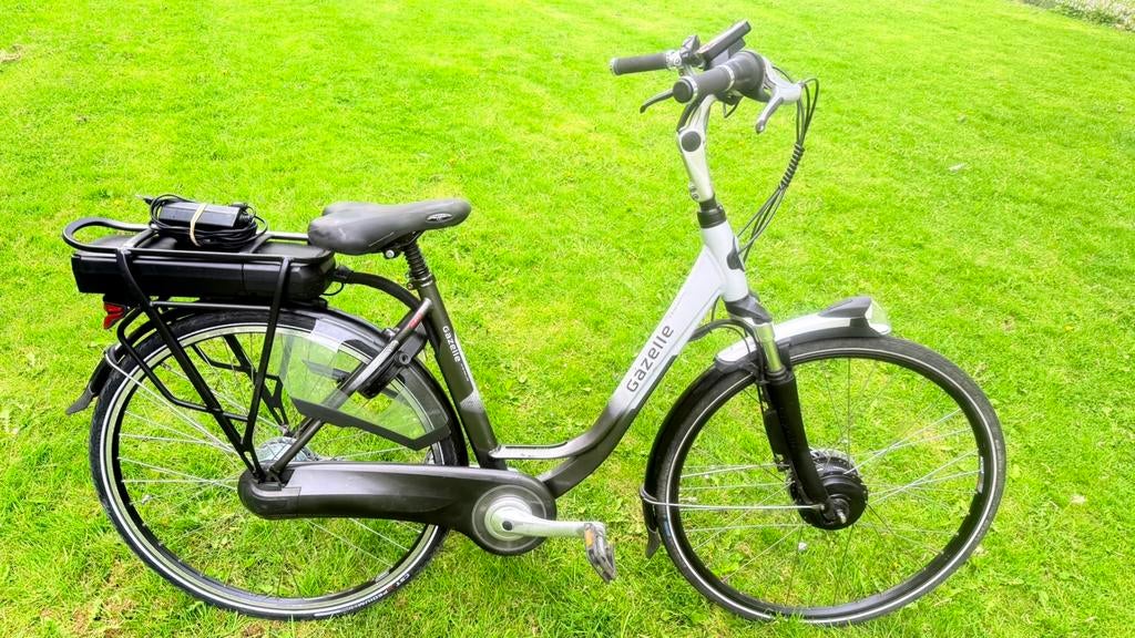 Goede nette unisex damesfiets E-bike Gazelle Orange C8, 49cm, Fietsen en Brommers, Fietsen | Dames | Damesfietsen, Ophalen, Gebruikt