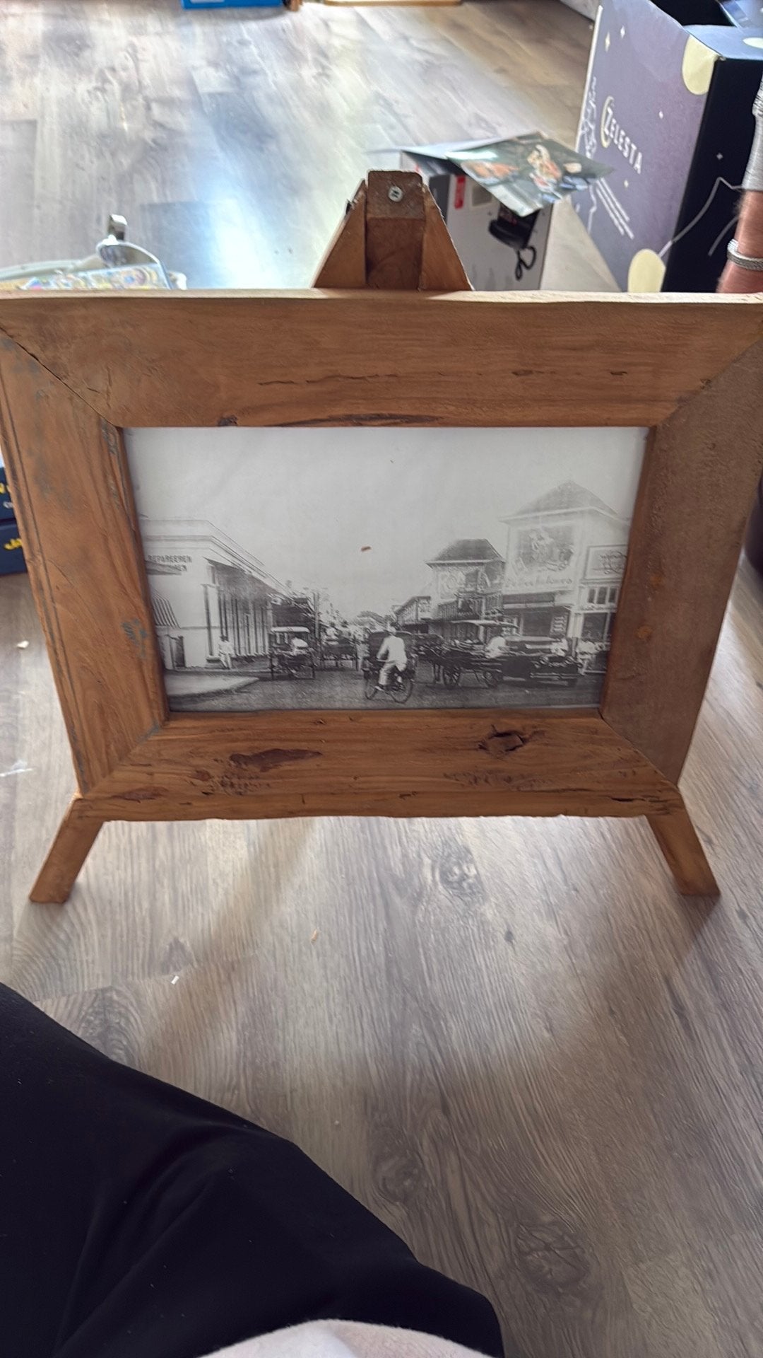 Uniek houten fotolijst + standaard., Ophalen, Zo goed als nieuw, Fotolijst