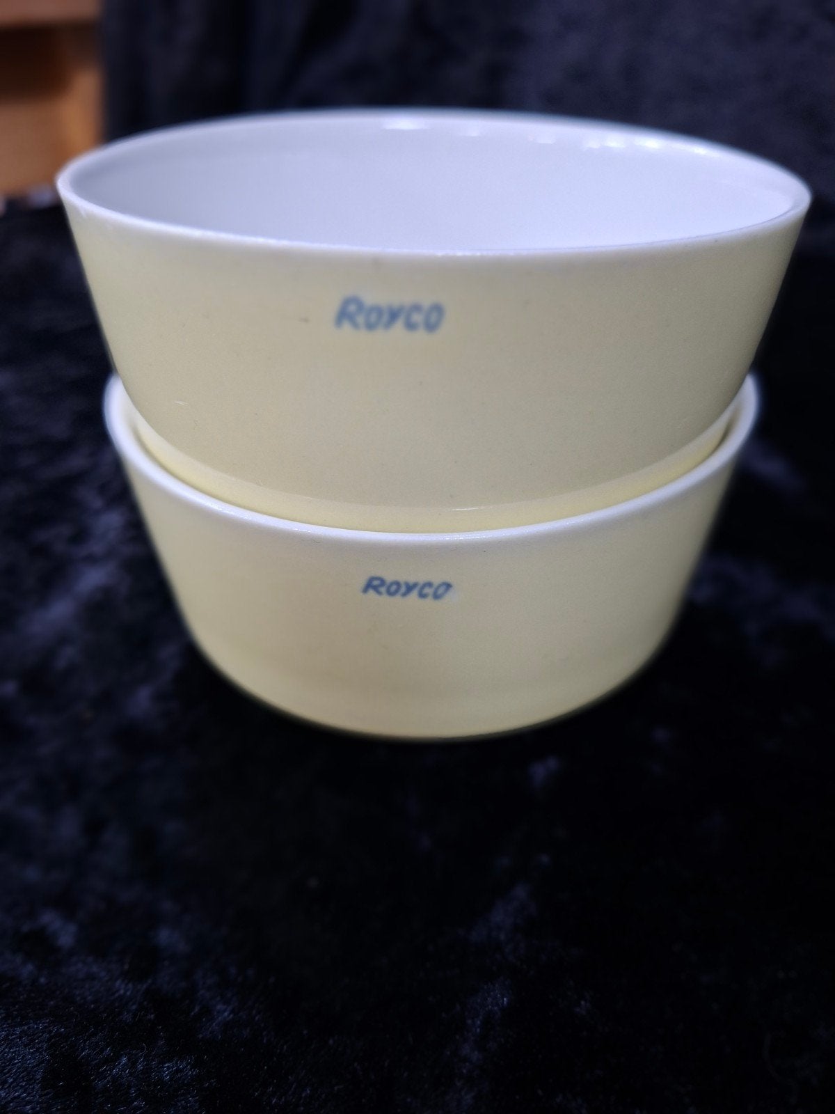 Set van 2 vintage Royco soepkommen met oor - Geel, Ophalen of Verzenden