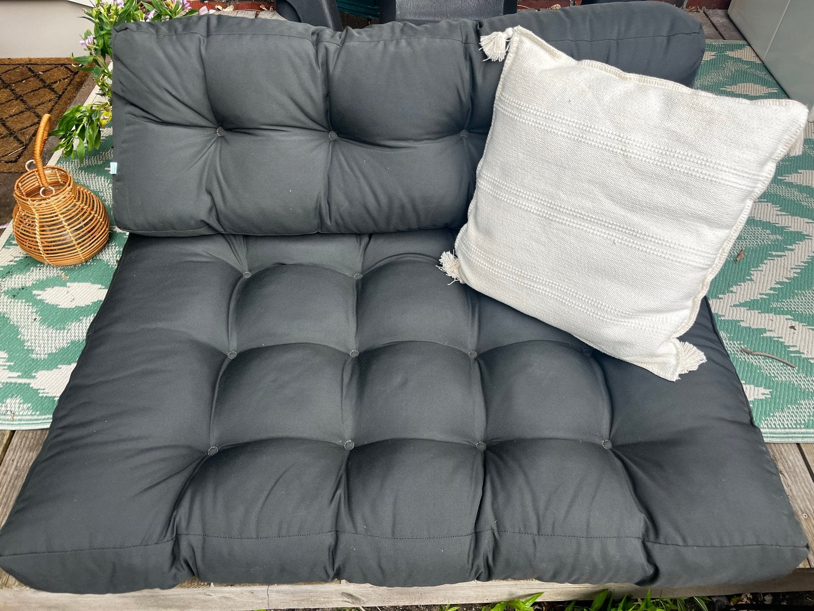 Twee comfortabele donkergrijze palletkussen set, Ophalen, Gebruikt