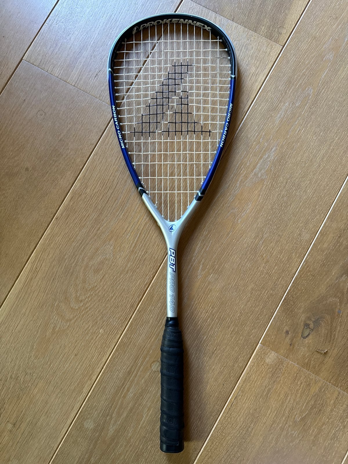 ProKennex Micro Carbon PBT 140 PTB Squash Racket, Sport en Fitness, Ophalen of Verzenden, Gebruikt, Racket