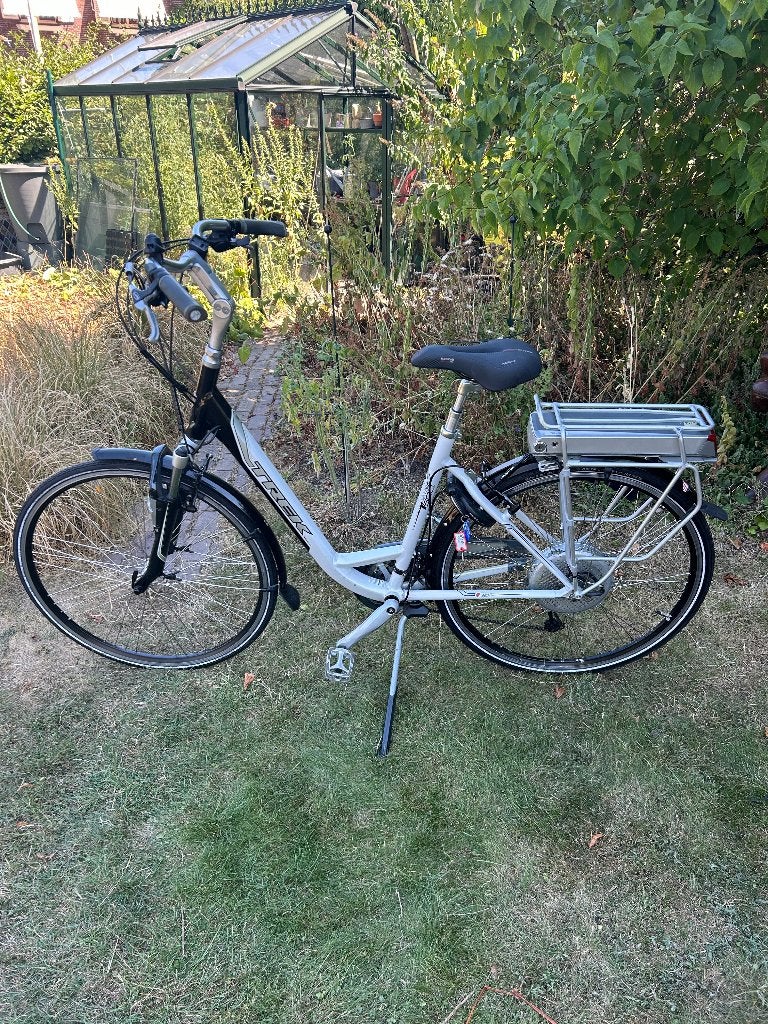 E bike Trek Navigator T500 wit, Gebruikt, 51 tot 55 cm, 30 tot 50 km per accu, Ophalen