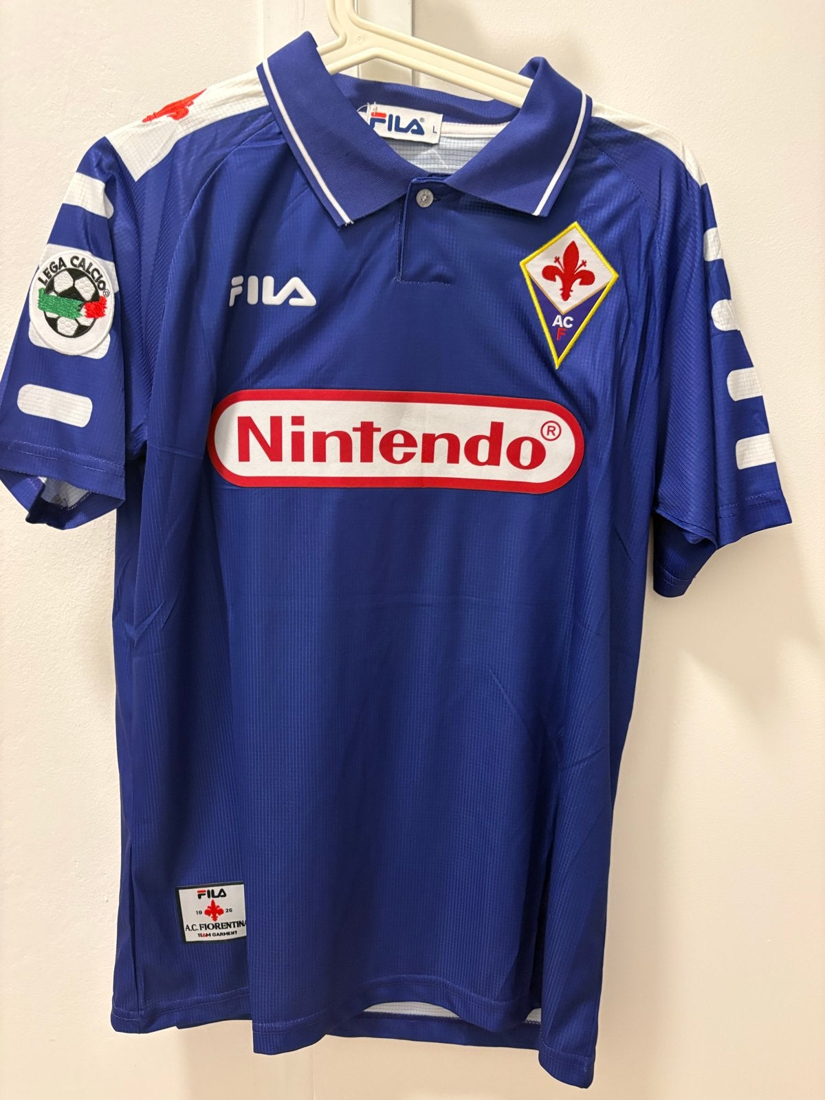 Fiorentina Retro Shirt Maat M - Rui Costa #10 Nintendo Fila, Nieuw, Ophalen of Verzenden, Voetbal, Maat 48/50 (M)