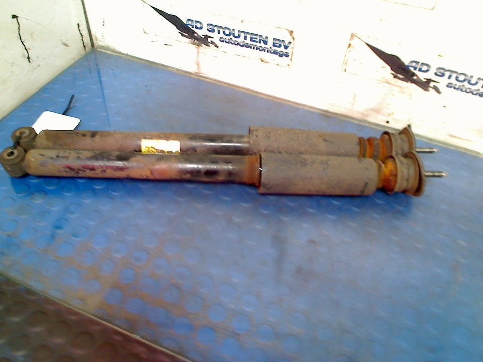 Schokbrekerset Achter Daewoo / Chevrolet Spark 2013, Gebruikt, Daewoo, General Motors Germany GmbH, Chevrolet.europe@gm.com