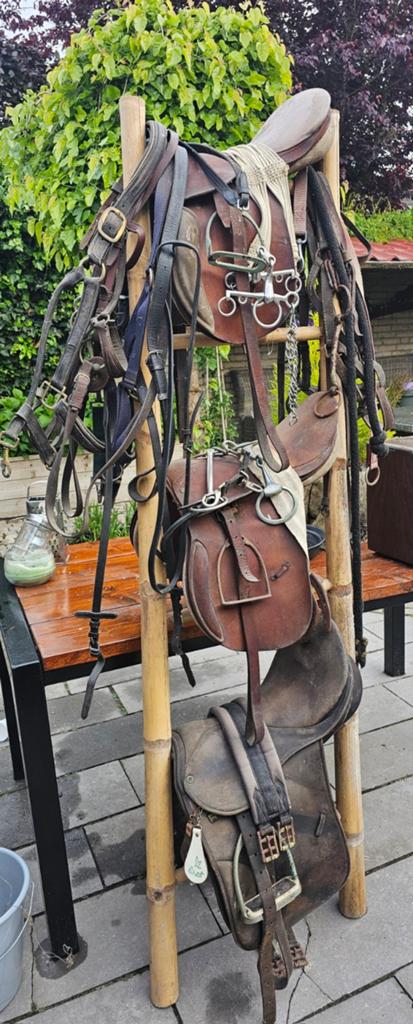 Diverse oud paardentuig ter decoratie, Ophalen of Verzenden, Overige soorten