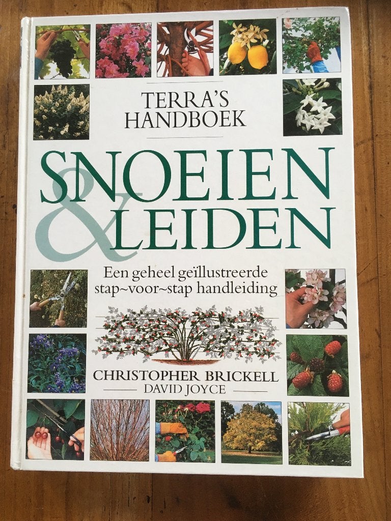 SNOEIEN EN LEIDEN, Ophalen of Verzenden, Zo goed als nieuw, Tuinieren en Tuinplanten