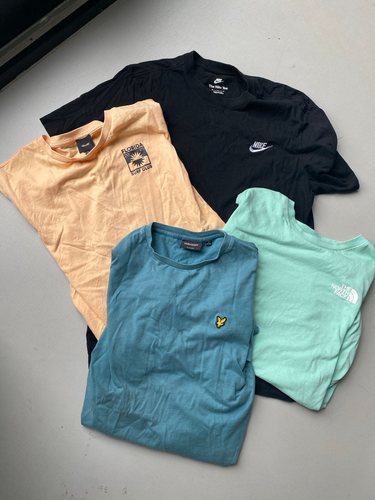 Diverse T-shirts: Nike, Lyle & Scott, The North Face, Obey, Ophalen of Verzenden, Maat 176