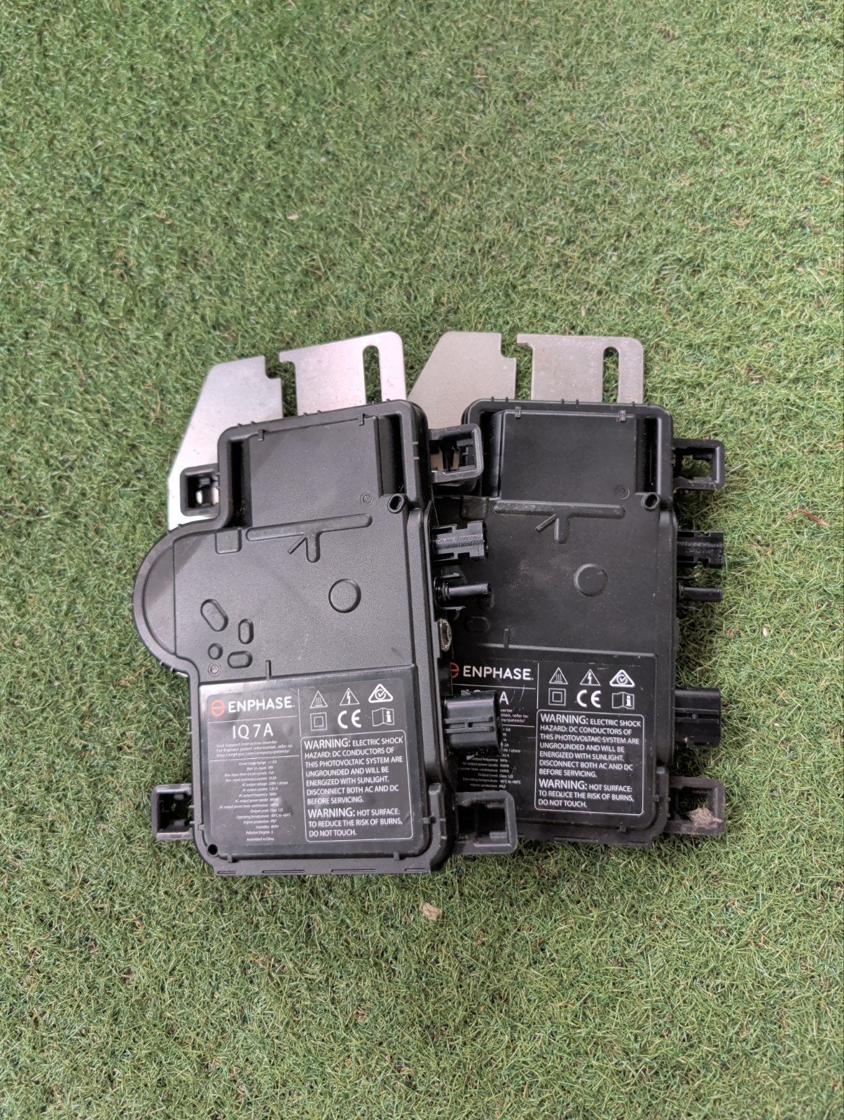 Meerdere gebruikte Enphase iq7a micro omvormers te koop, Doe-het-zelf en Verbouw, Elektra en Kabels, Ophalen of Verzenden, Gebruikt