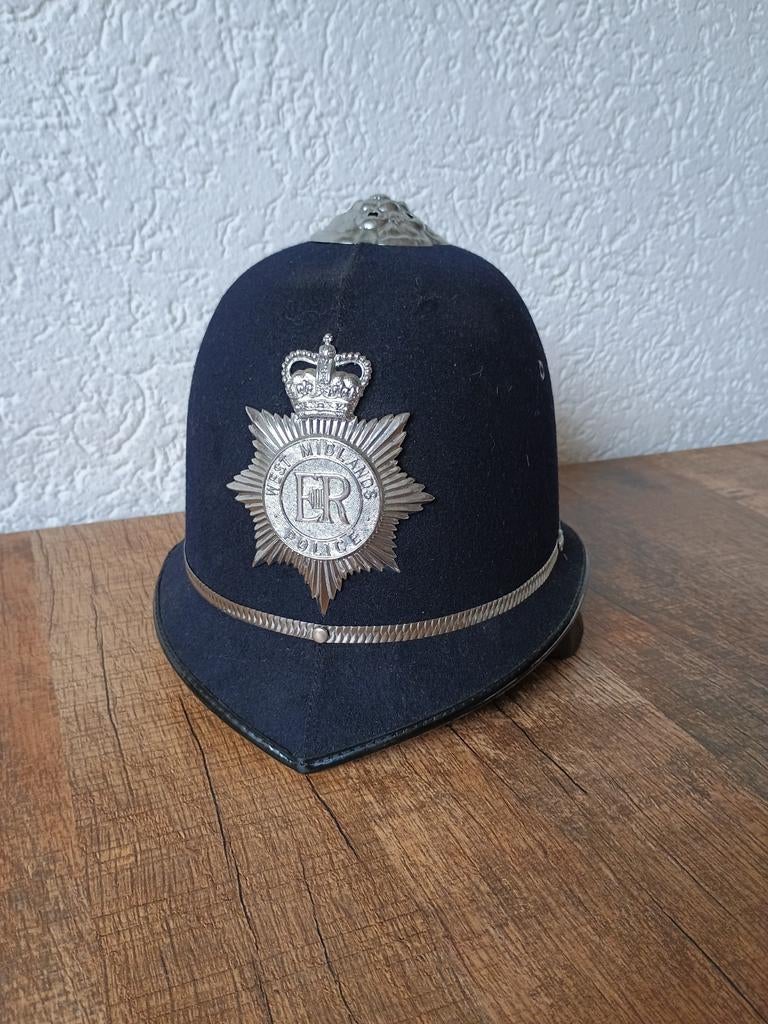 Oude Engelse politie helm, Verzamelen, Militaria | Algemeen, Ophalen of Verzenden, Landmacht, Engeland, Helm of Baret