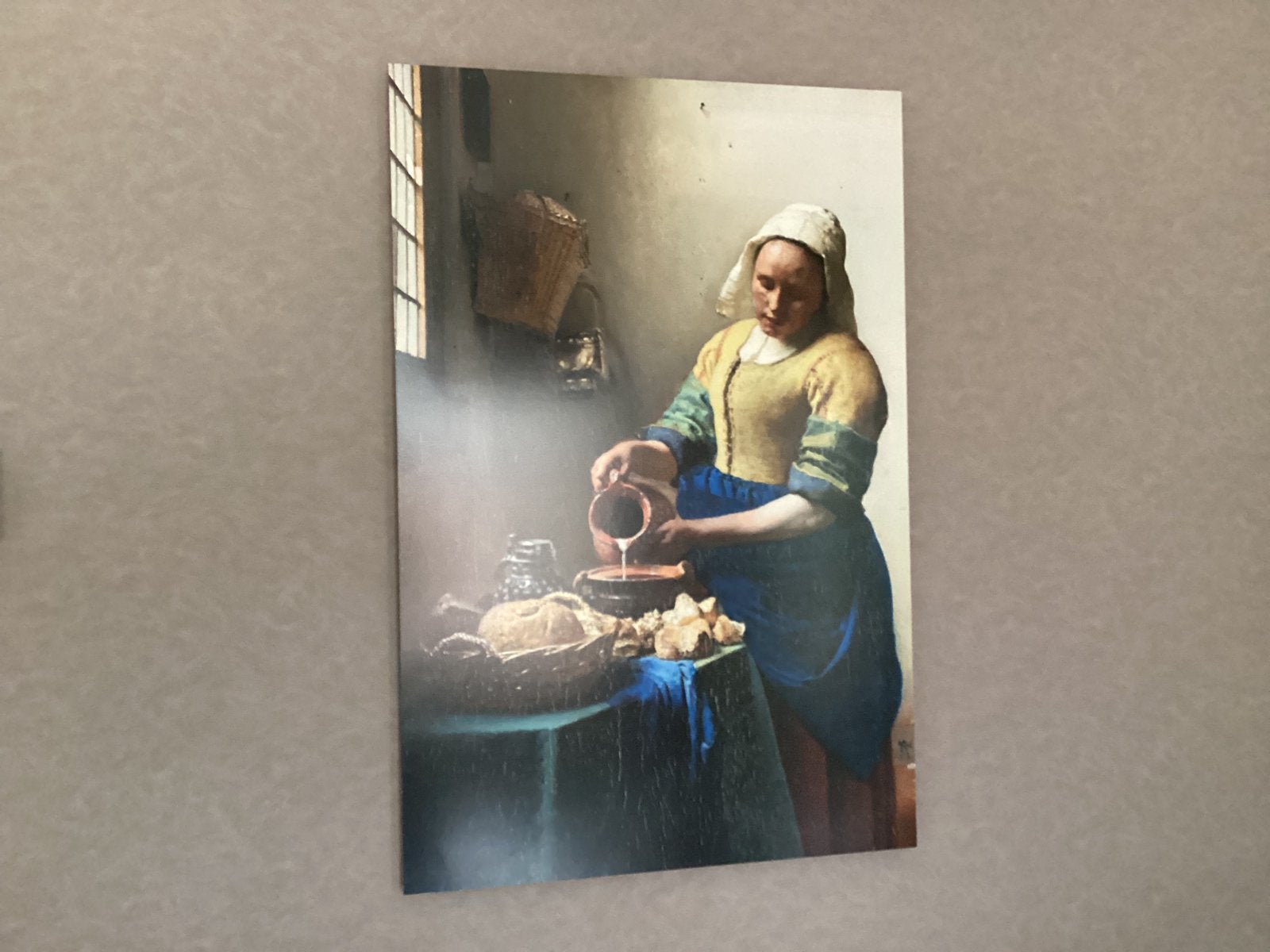 Schilderij het melkmeisje, Ophalen