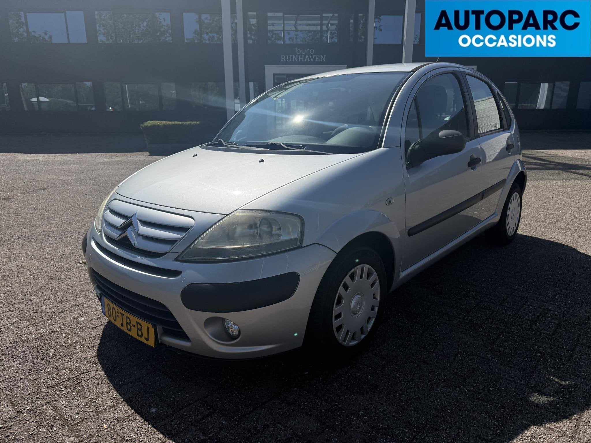 Citroen C3 1.4i Ligne Prestige , AIRCO, 5 DEURS, CV, PDC, 17, Voorwielaandrijving, 989 kg, Handgeschakeld, Euro 4