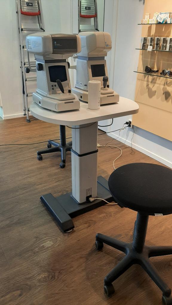 Optische instrumenten heftafel, Ophalen, Gebruikt