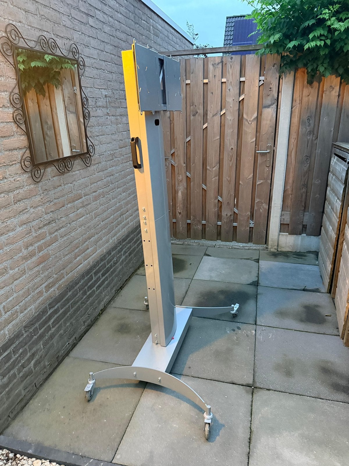 Tv standaard, Ophalen, Zo goed als nieuw