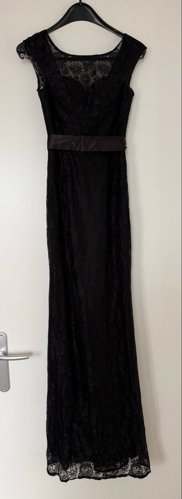 Zwarte kanten avondjurk, maat EU 32, extra lang, Kleding | Dames, Zwart, Ophalen of Verzenden, Zo goed als nieuw, Maat 34 (XS) of kleiner