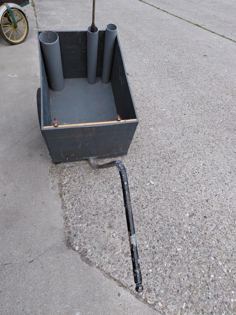 Zelfbouw fietskar voor vissen - geen trekhaak, Fietsen en Brommers, Fietsaccessoires | Aanhangers en Karren, Ophalen, Gebruikt