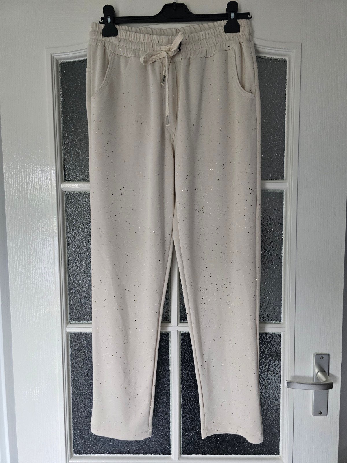 nieuw jogbroek creme glitter 38 40 42, Maat 38/40 (M), Beige, Nieuw, Ophalen of Verzenden