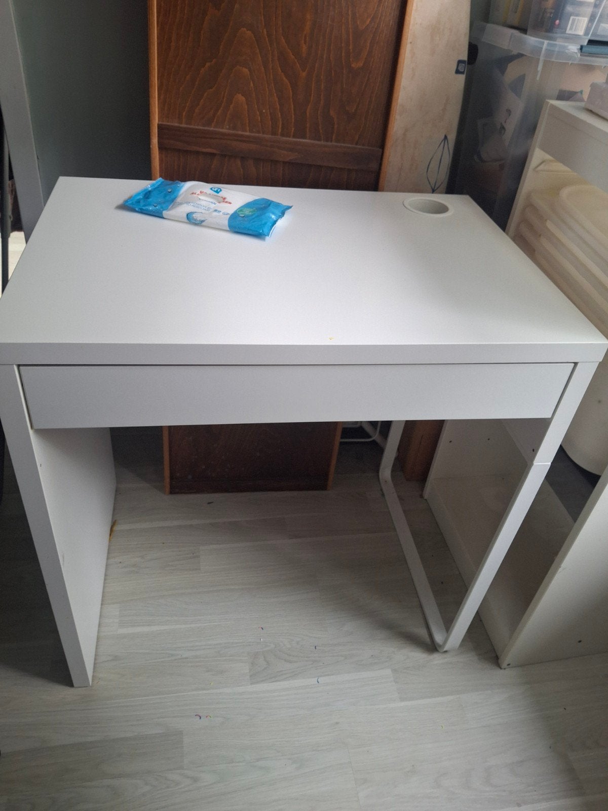 bureau Micke (Ikea) Wit bureau met lade, Ophalen, Met lades, Gebruikt, Spaanplaat of MDF