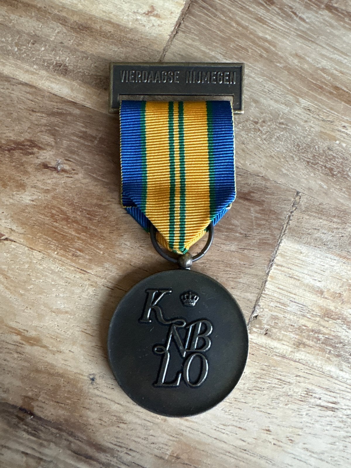 Verzorgings medaille nijmeegse vierdaagse, Ophalen of Verzenden, Brons, Nederland