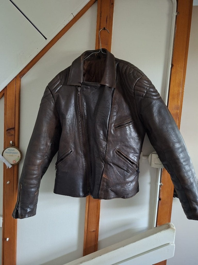 Mooie vintage leren motorjas maat 52 (dames), Motoren, Kleding | Motorkleding, Ophalen of Verzenden, Tweedehands, Dames, Jas | leer