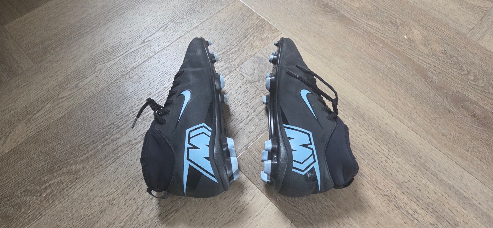 Nike Mercurial voetbalschoenen - Maat 36.5, Maat XS of kleiner, Verzenden, Zo goed als nieuw, Schoenen
