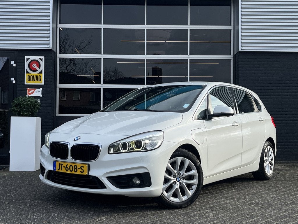BMW 2 Serie Active Tourer 225xe Centennial Executive Automaa, Automaat, 12 maanden, Gebruikt, Wit