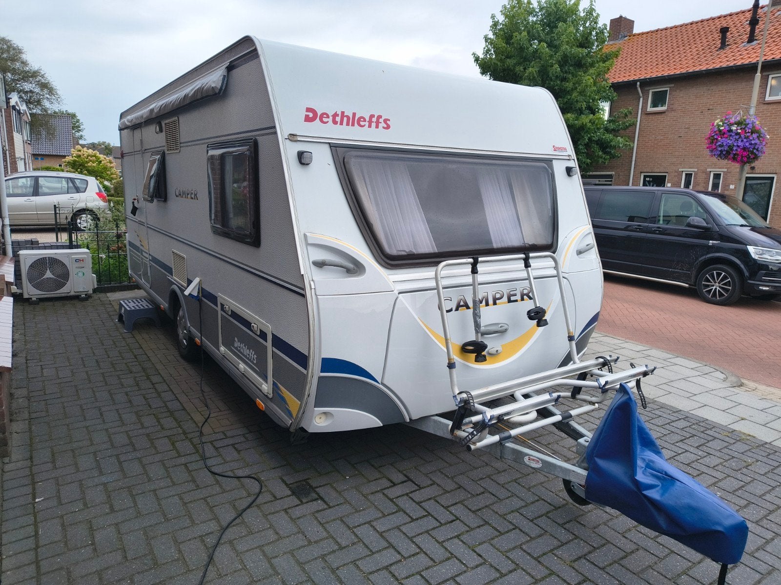 Dethleffs Camper caravan 2008 – stapelbed – nieuwe mover & l, Caravans en Kamperen, Caravans, Schokbreker, Treinzit, Dwarsbed