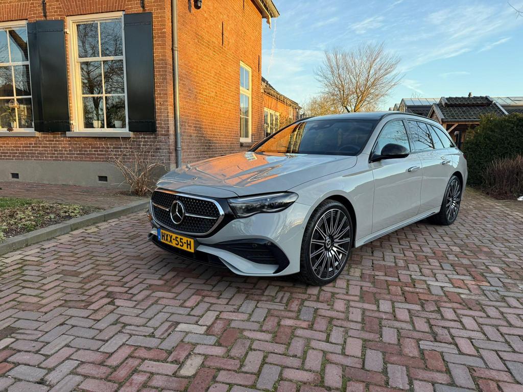 Mercedes-Benz E-klasse Estate 450 4MATIC AMG Line 21" HUD-Pa, Auto's, Stof, Gebruikt, 4 cilinders, Adaptive Cruise Control