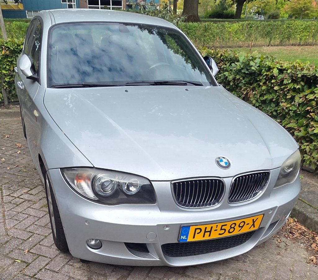 Nette BMW 1-serie 118i (2006)– M-stuur, Android & Goede APK!, Auto's, 1-Serie, Achterwielaandrijving, 1995 cc, 1225 kg