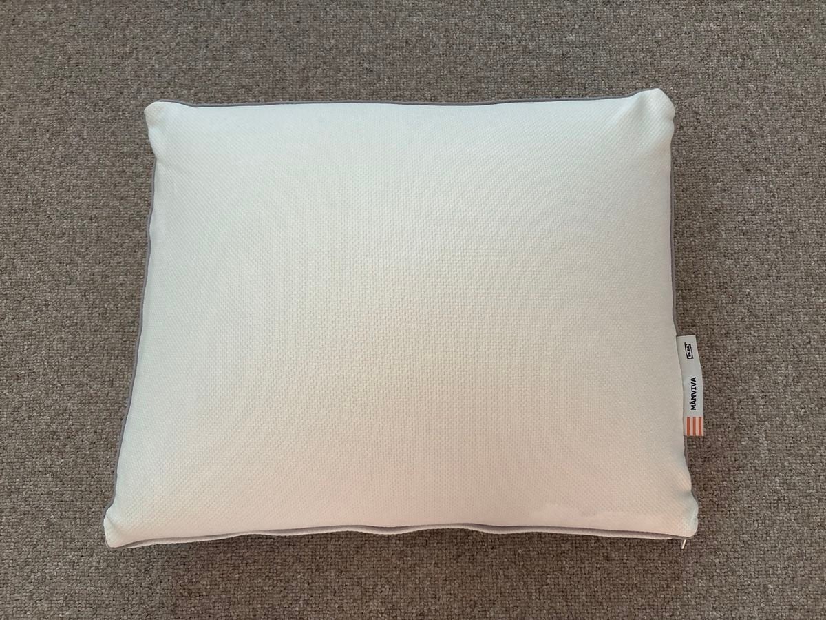 2 stuks IKEA MÄNVIKA Kussens -Zo goed als nieuw, traagschuim, Wit, IKEA, Afneembare hoes, Hoofdkussen