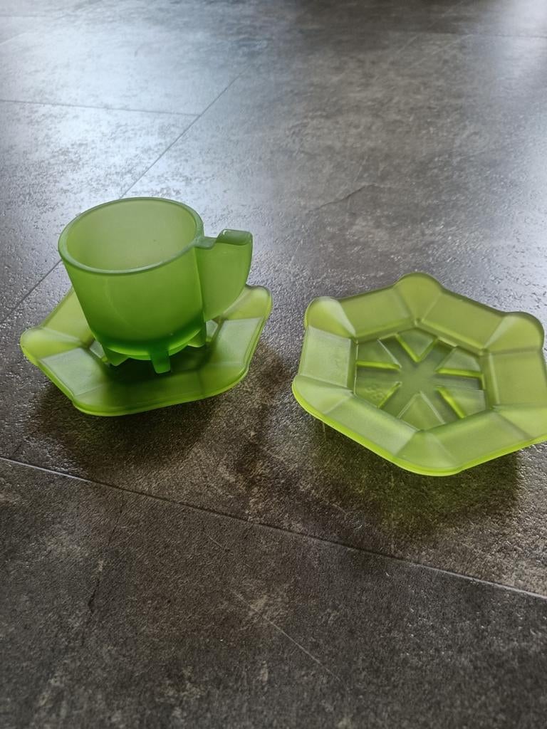 Kop en schotel met extra schotel van Bas van Beek, Ophalen of Verzenden