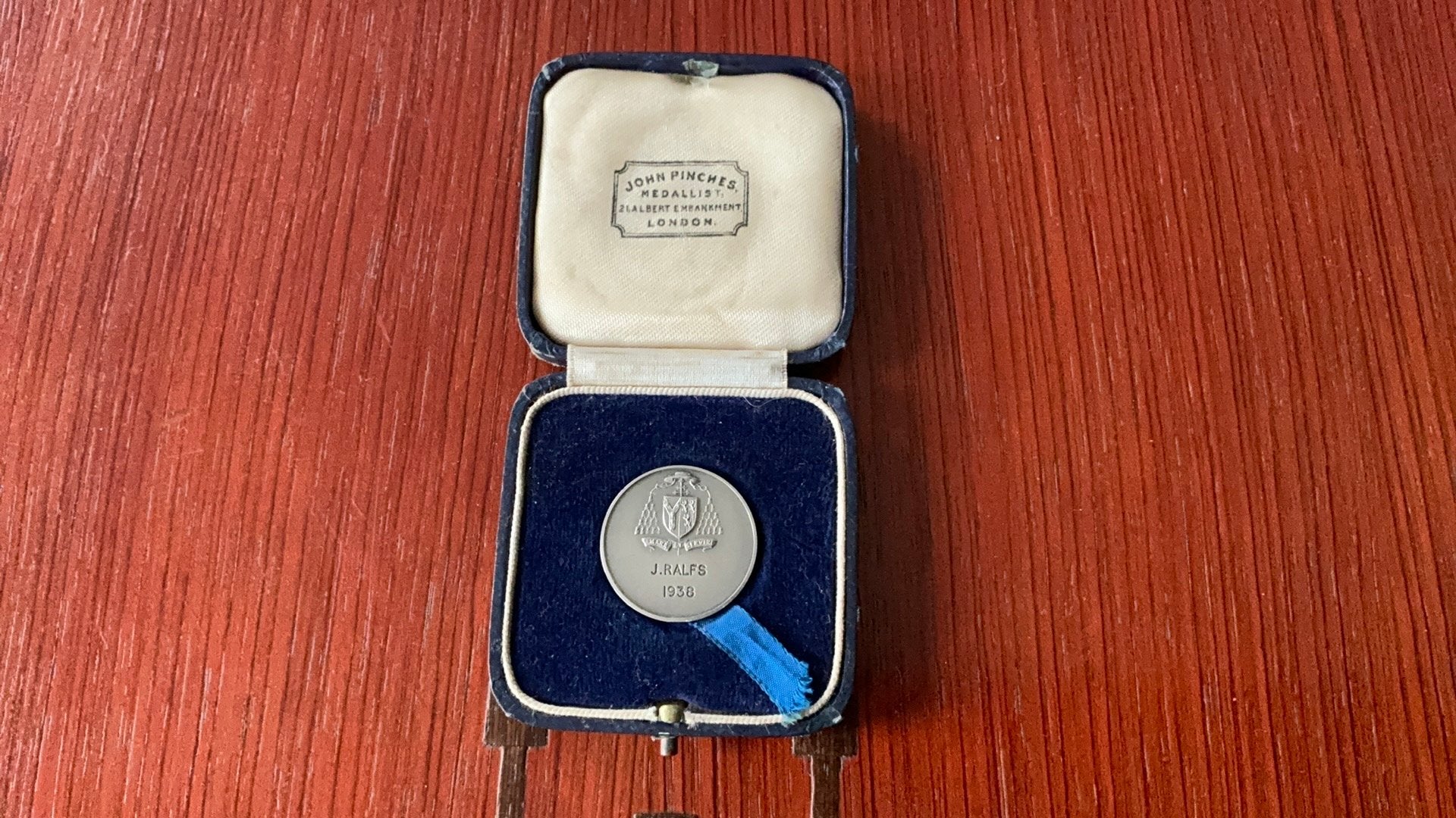 Medaille J.KALFS  1938., Ophalen of Verzenden, Overige materialen